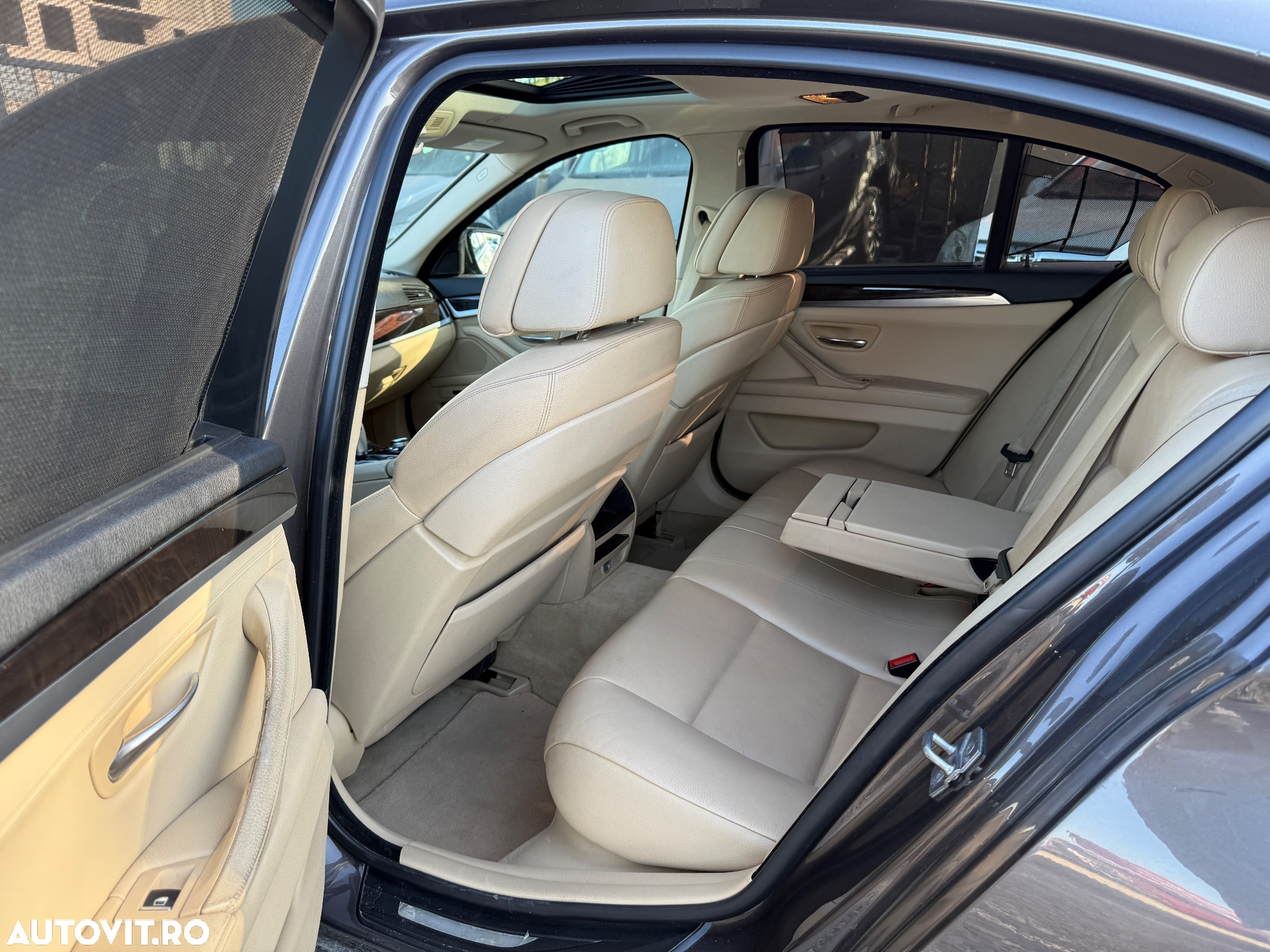BMW Seria 5 530d xDrive Sport-Aut. Luxury Line - 35