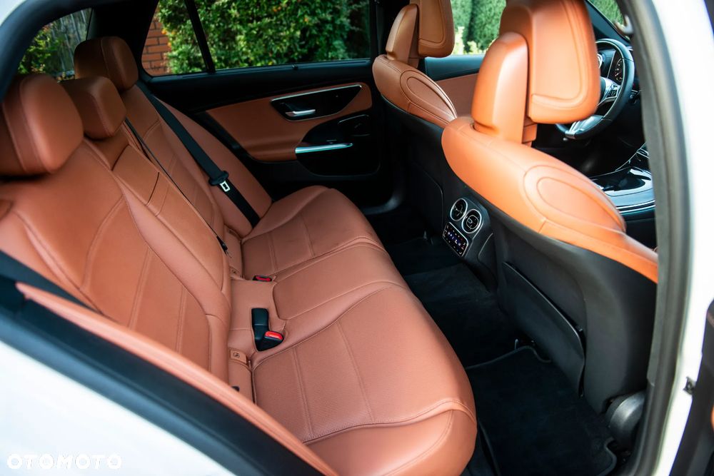Mercedes-Benz Klasa C 220 d mHEV Avantgarde - 36