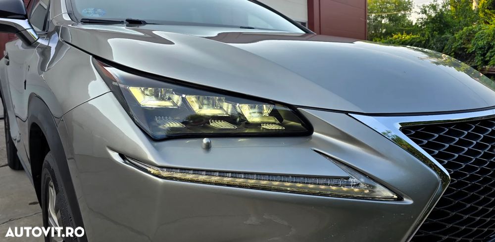 Lexus Seria NX 300h E-FOUR F SPORT - 13