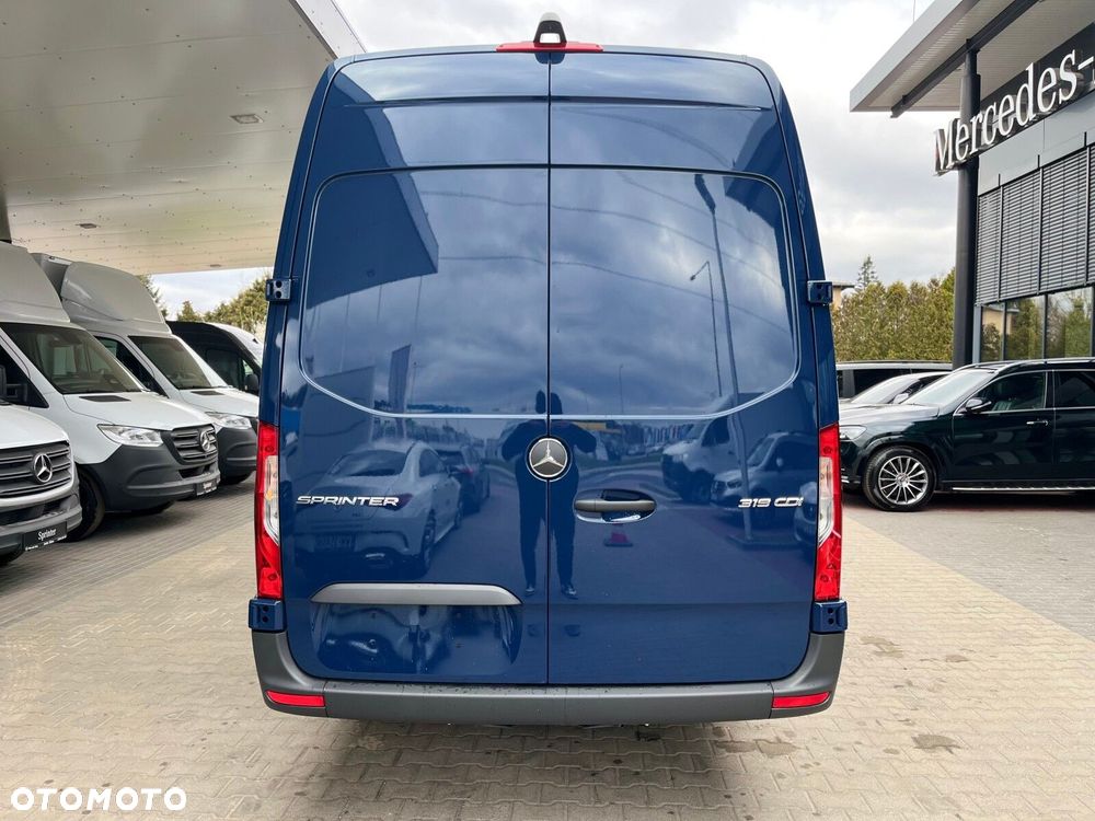 Mercedes-Benz Sprinter 319 CDI KA OM654 - 12