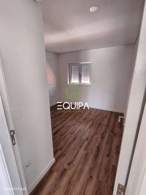 Apartamento T1+1 Com Varanda, centro de Vizela - Grande imagem: 2/6