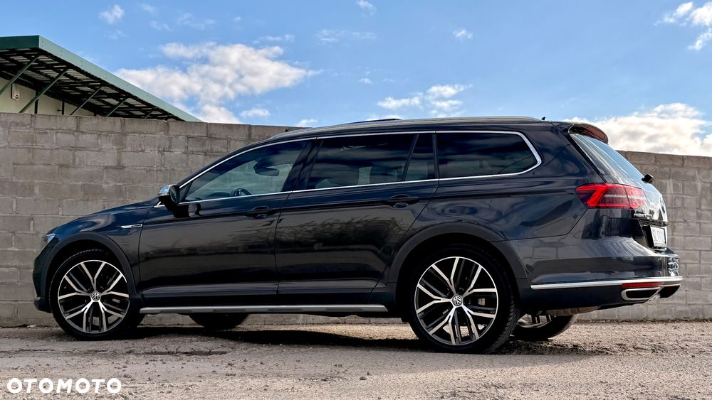 Volkswagen Passat Alltrack 2.0 TDI SCR 4Motion DSG - 9