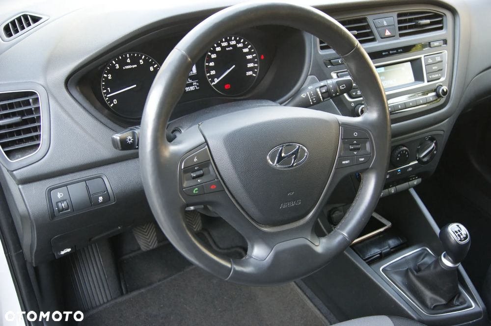 Hyundai i20 1.2 Passion - 17
