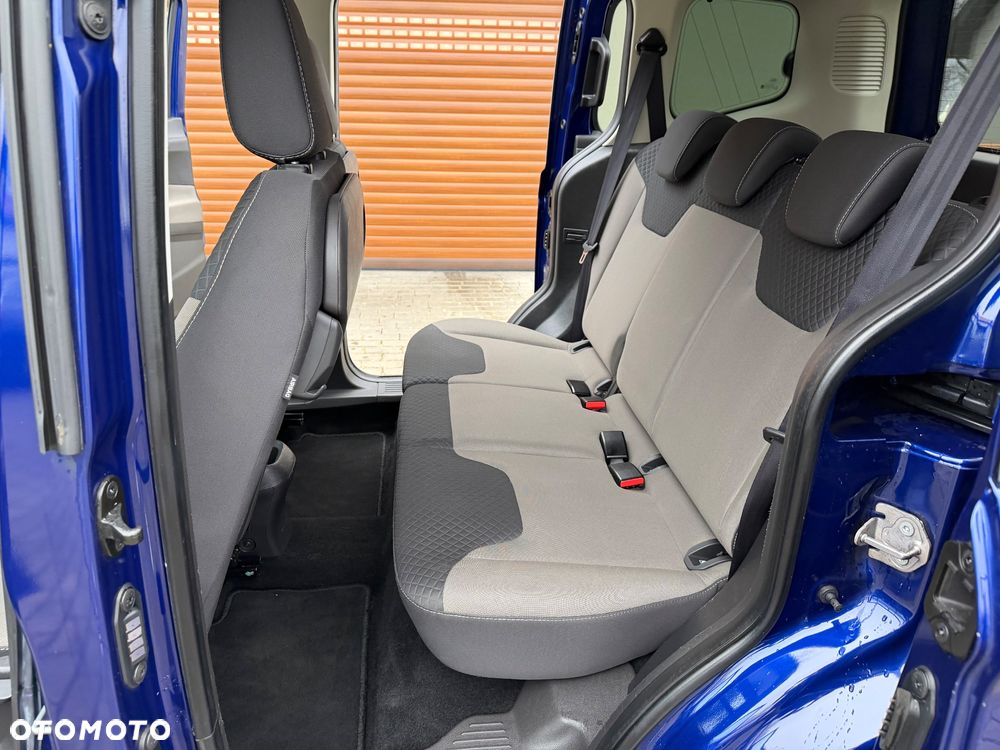 Ford Tourneo Courier - 31