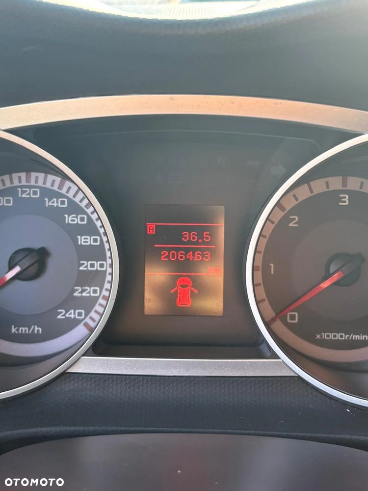 Mitsubishi Outlander 2.2 DI-D 4WD Intense - 9