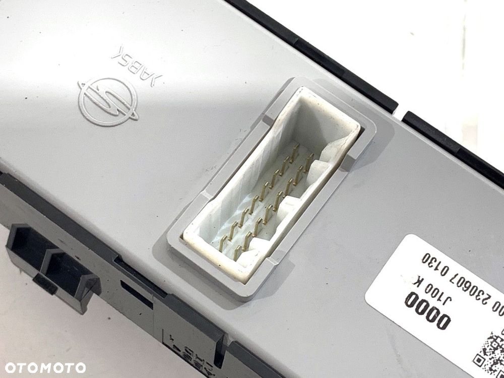 PRZEŁĄCZNIK SZYB  SSANGYONG TORRES (J100) 2022- 1.5 GDI AWD 120 kW [163 KM] Benzyna 85811-41200 - 3