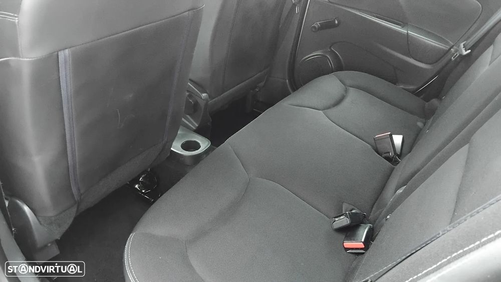 Renault Clio Sport Tourer 1.5 dCi Confort - 6