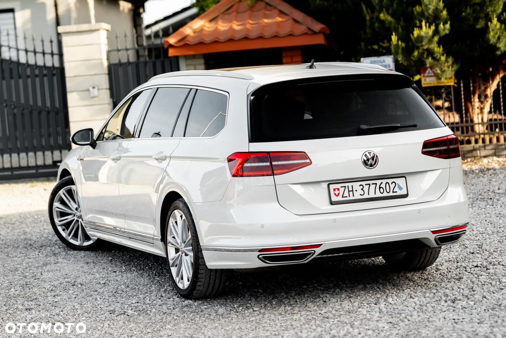 Volkswagen Passat Variant 2.0 TSI (BlueMotion Technology) 4Motion DSG Highline - 11
