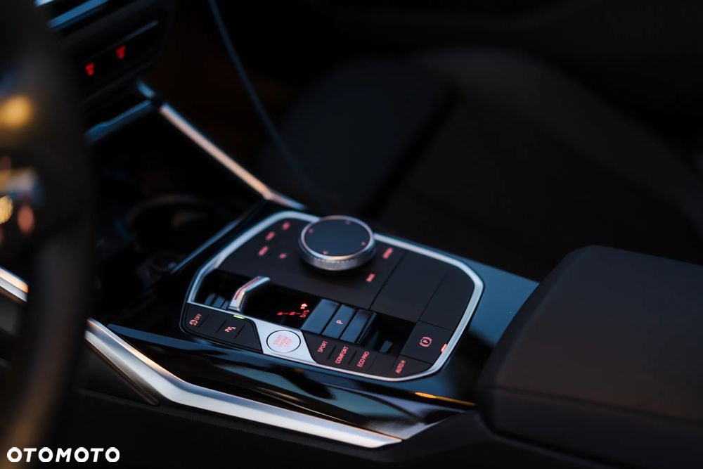 BMW Seria 3 318d - 21