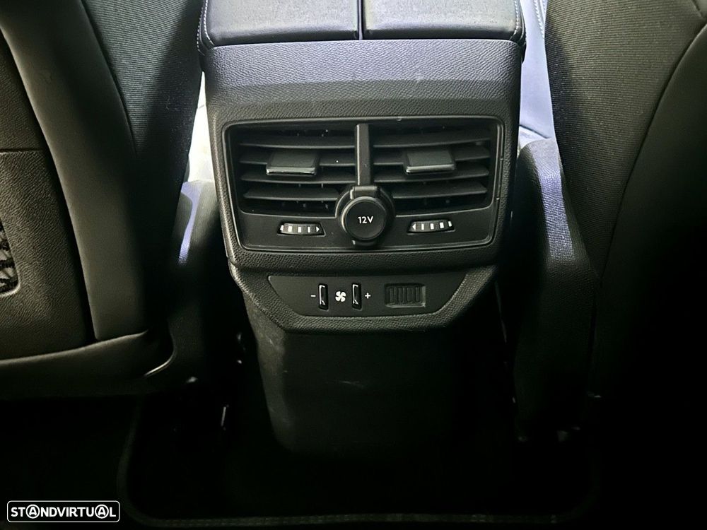 Peugeot 5008 1.2 PureTech Allure EAT8 - 39