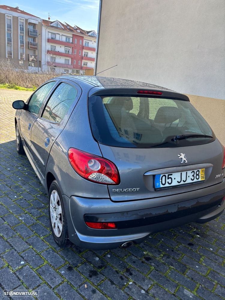 Peugeot 206+ - 4