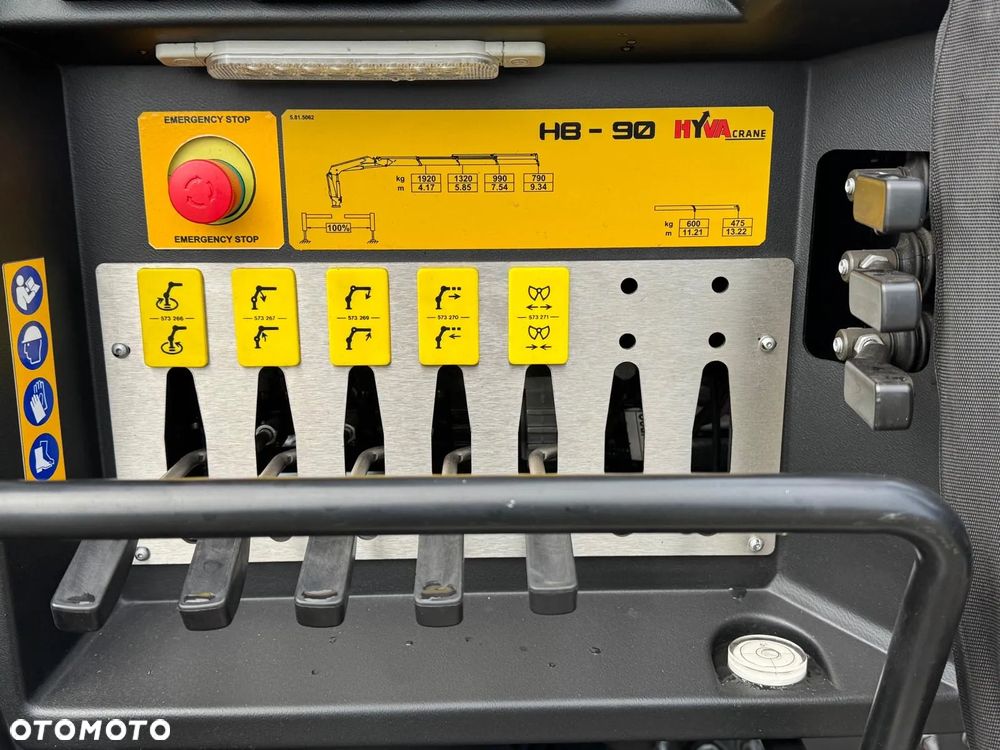 Volvo FE 320 + hak + żuraw (HDS) HYVA - 6