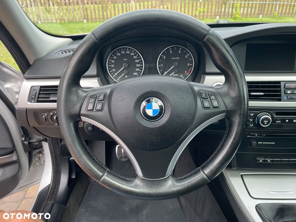 BMW Seria 3 - 30