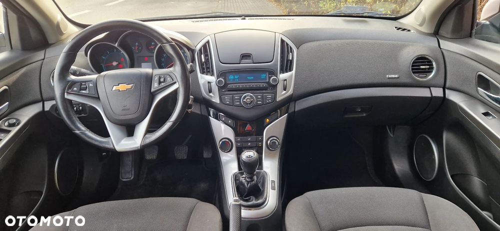 Chevrolet Cruze 1.6 LS - 7