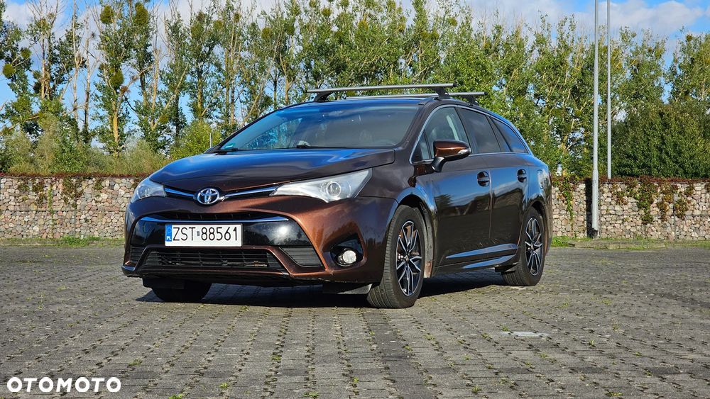 Toyota Avensis 2.0 D-4D Prestige - 1