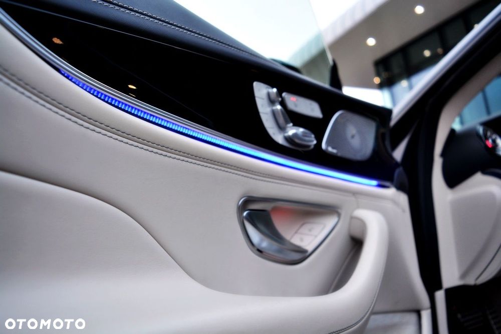 Mercedes-Benz AMG GT 43 4Matic+ Speedshift TCT 9G - 25