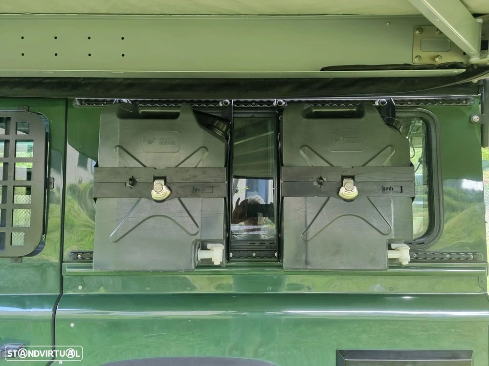 Land Rover Defender 110 2.5 TD5 Metal Top - 5