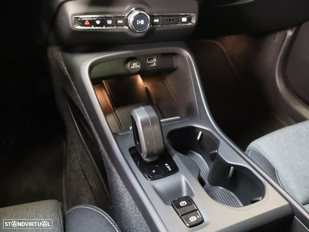 Volvo XC 40 1.5 T4 PHEV Core - 18