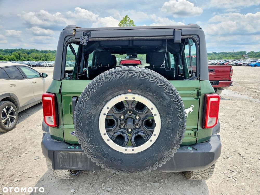 Ford Bronco - 7