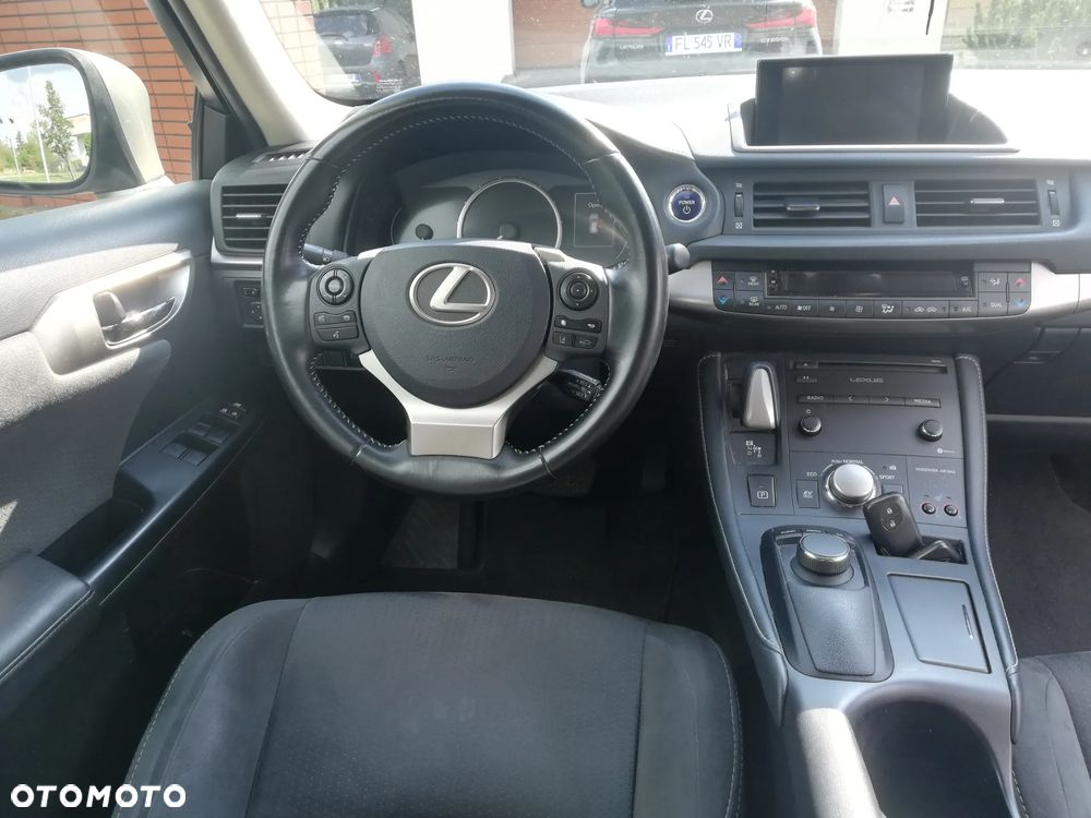 Lexus CT 200h Elegance - 14