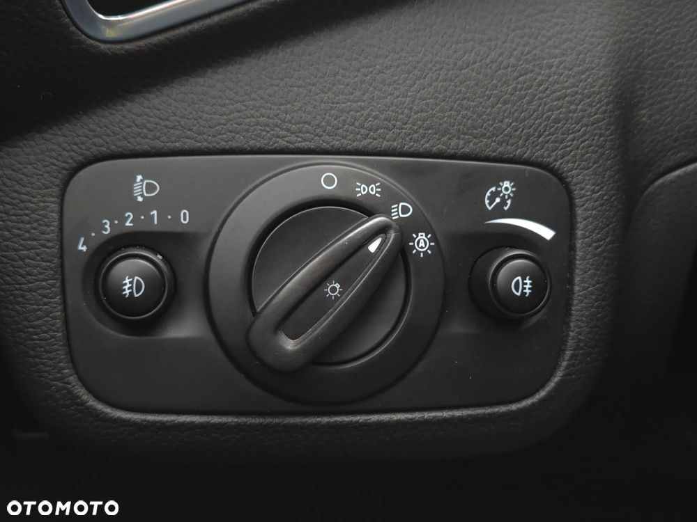 Ford Kuga 2.0 TDCi 2x4 Individual - 29