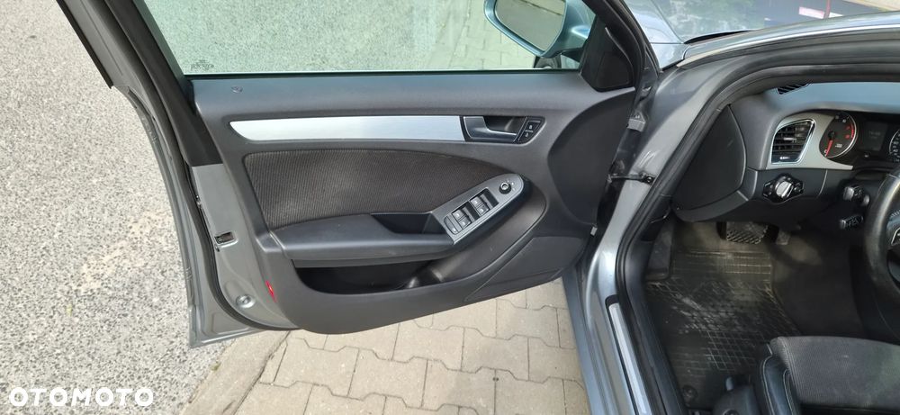 Audi A4 Avant - 12
