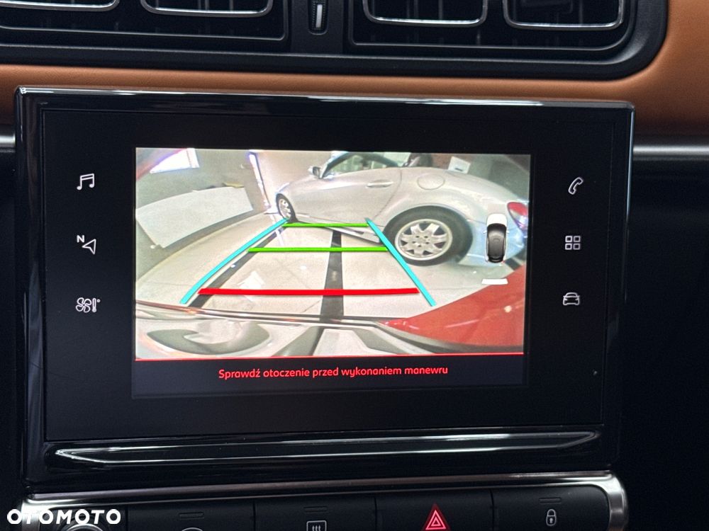 Citroën C3 1.2 PureTech Exclusive - 23