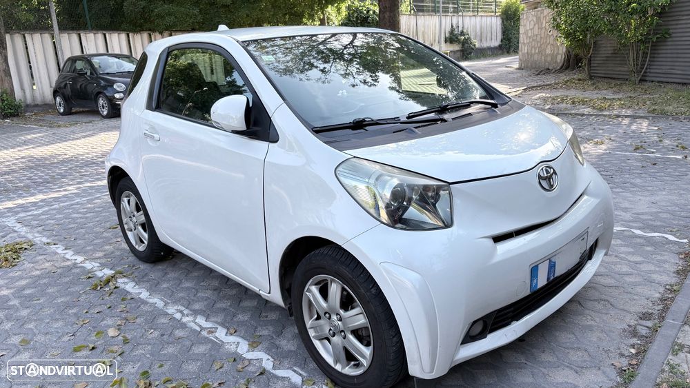 Toyota iQ 1.0 - 2