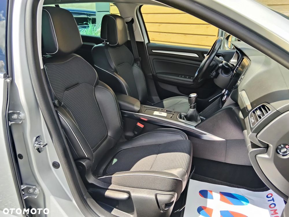 Renault Megane TCe 160 GPF BOSE EDITION - 26
