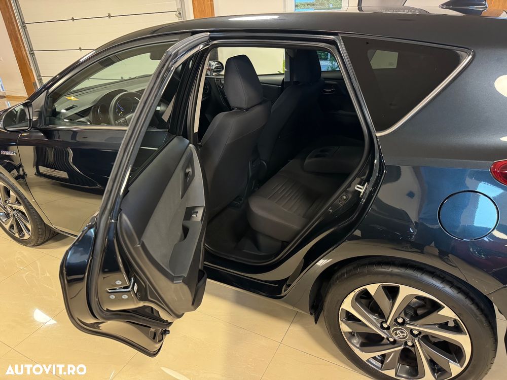 Toyota Auris 1.8 VVT-i Hybrid Automatik Design Edition - 8