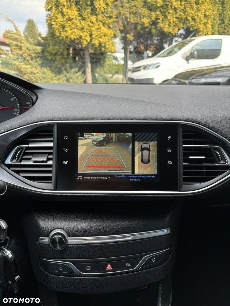 Peugeot 308 - 18
