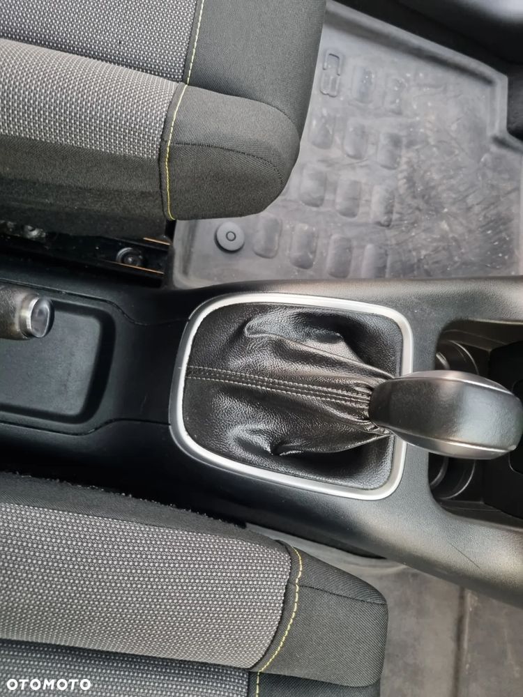 Citroën C3 Pure Tech 110 S&S EAT6 MAX - 11