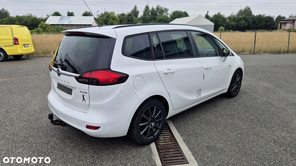 Opel Zafira 2.0 CDTI Cosmo - 4
