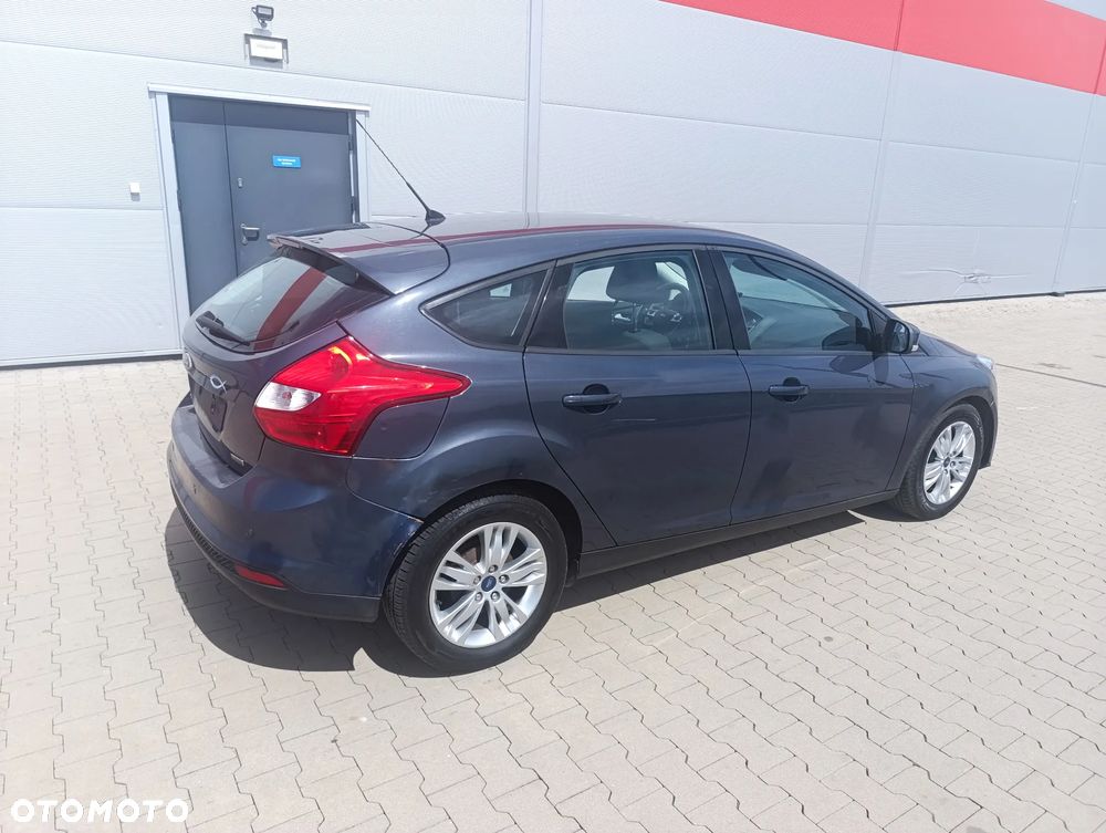 Ford Focus 1.6 TDCi DPF Trend - 6