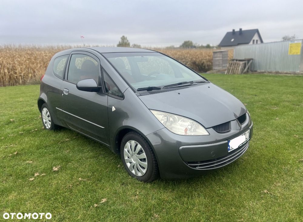 Mitsubishi Colt 2005 photo 2