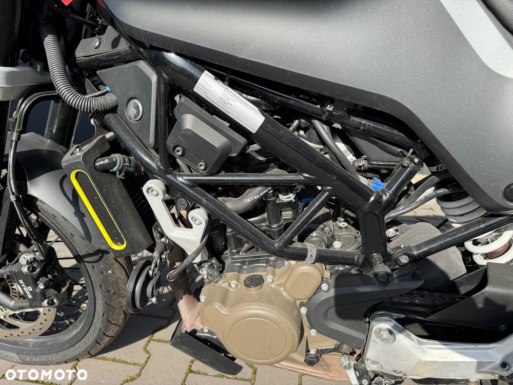 Husqvarna Svartpilen - 7