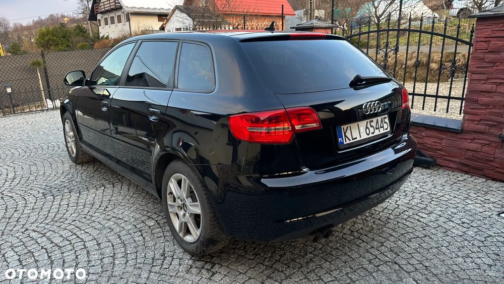 Audi A3 Sportback - 4