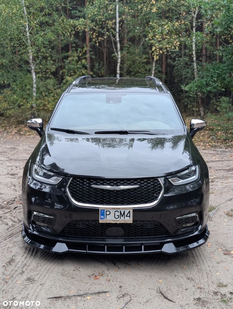 Chrysler Pacifica - 11