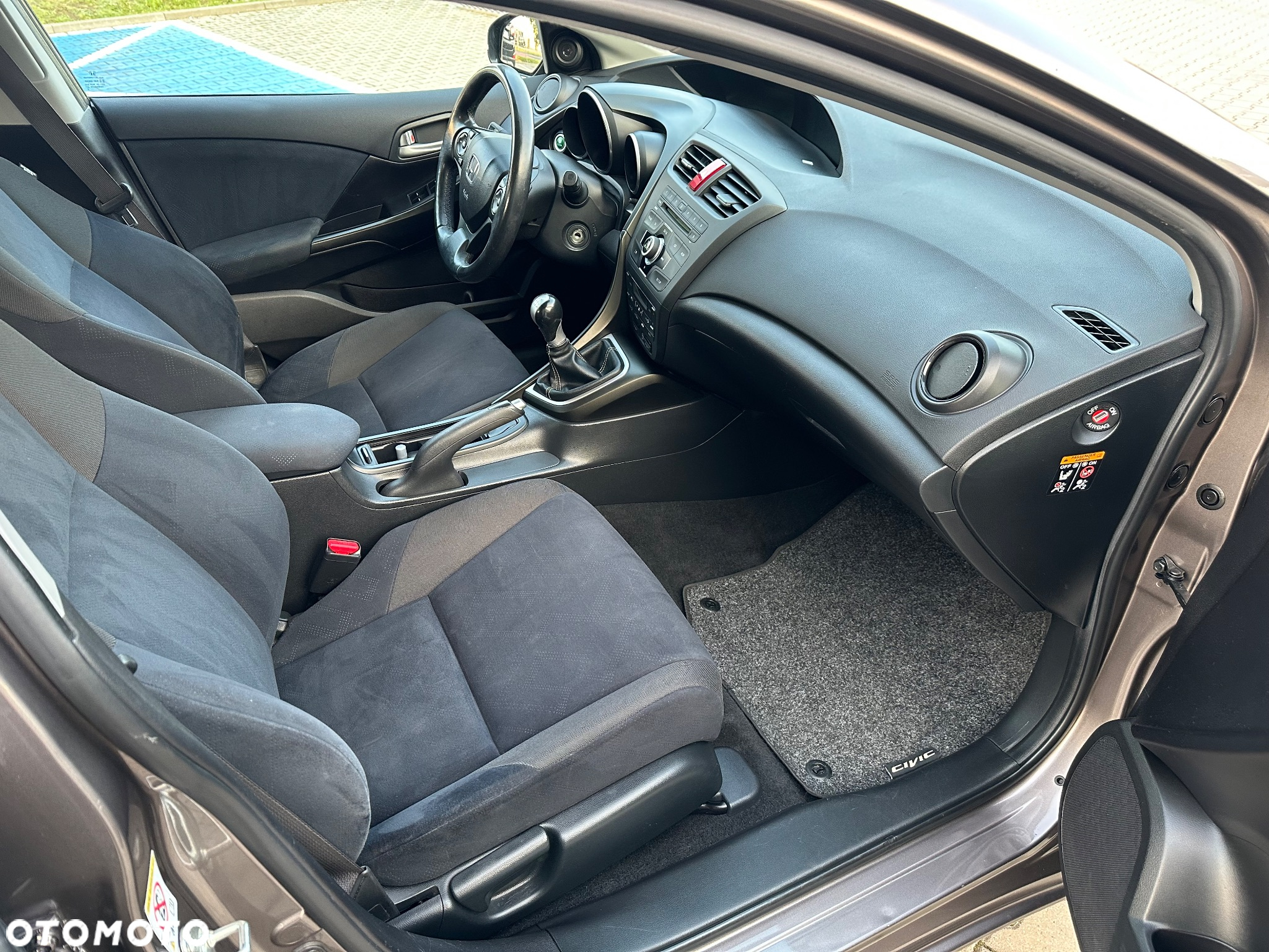 Honda Civic 1.8 i-VTEC Sport - 15