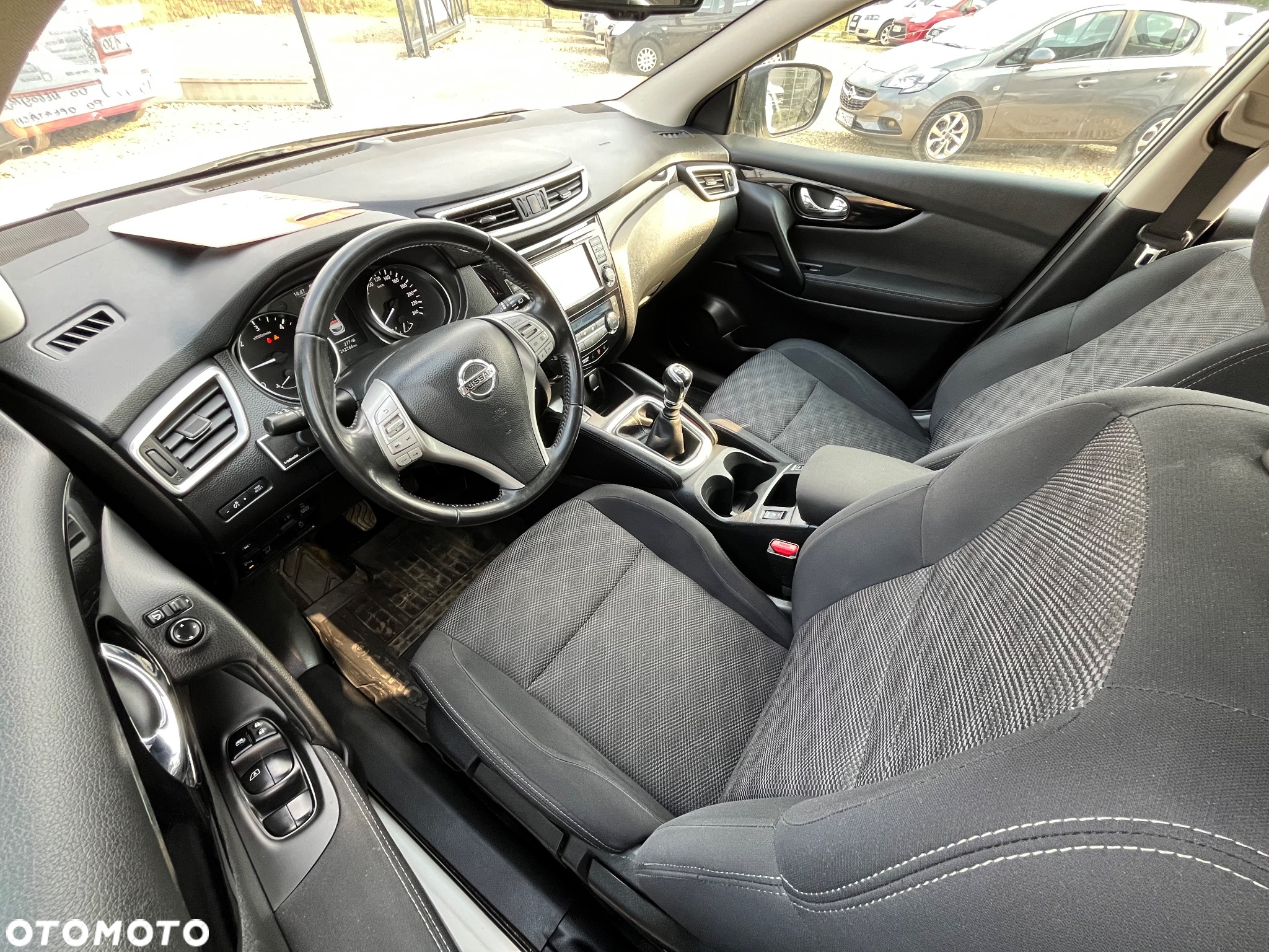 Nissan Qashqai 1.6 DCi 4x4 N-Connecta - 5