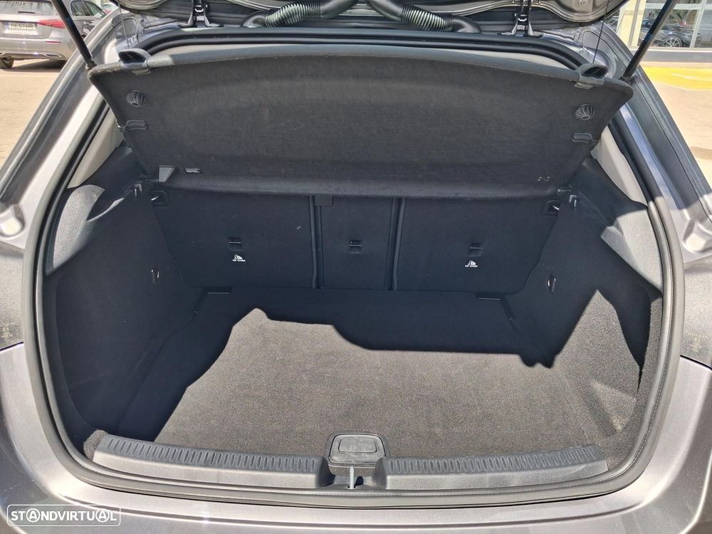 Mercedes-Benz A 200 Standard - 13