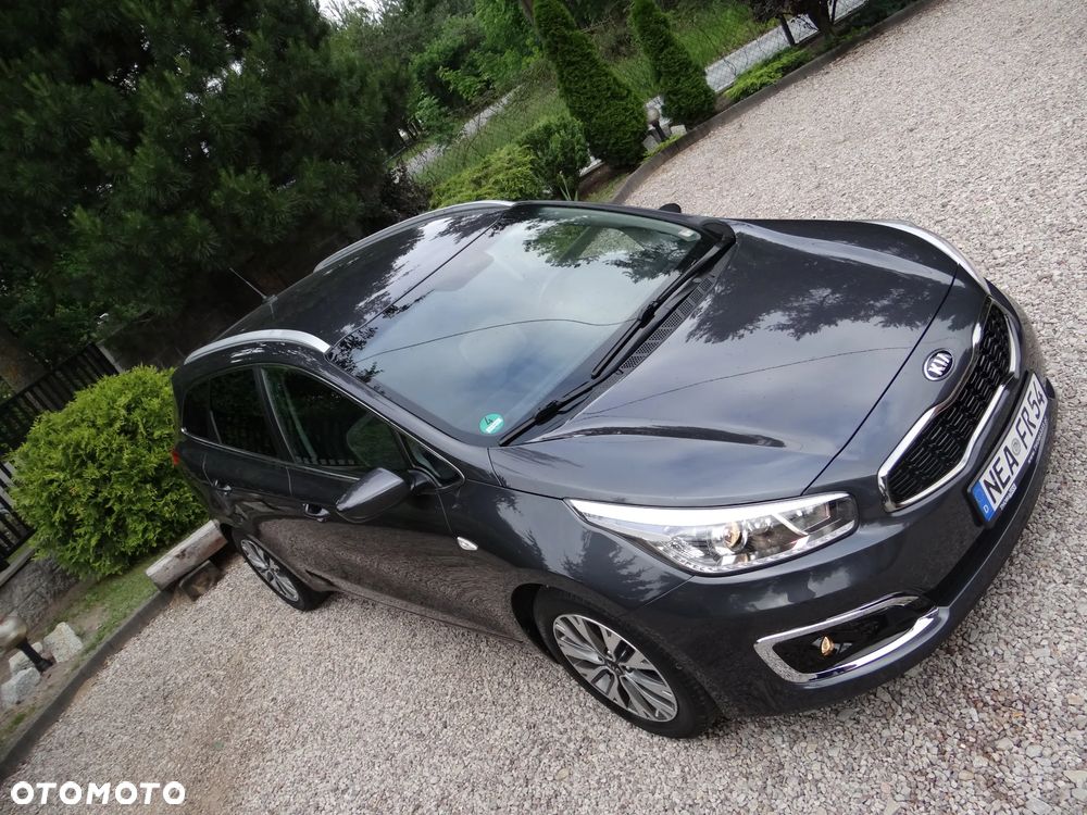 Kia Ceed 1.4 CVVT Dream Team Edition - 6