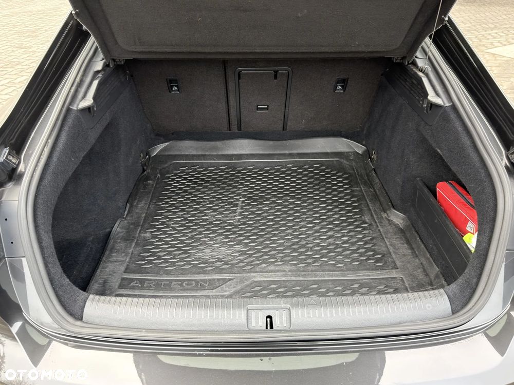 Volkswagen Arteon 2.0 TSI DSG R-Line Edition - 18