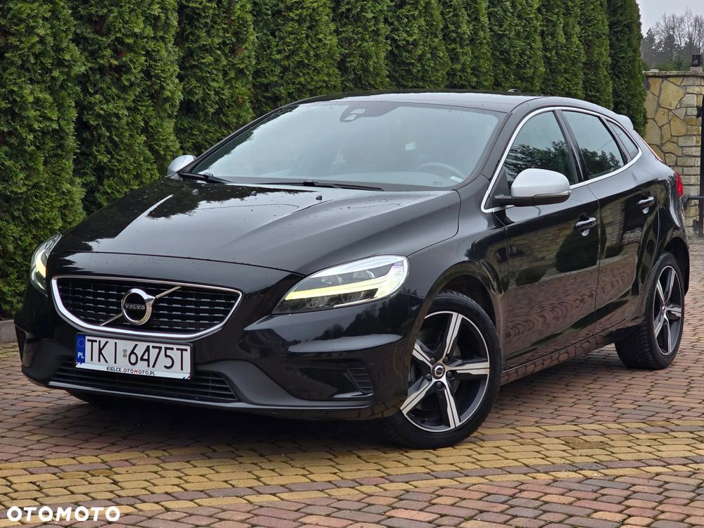 Volvo V40 T4 Drive-E R-Design Momentum - 1