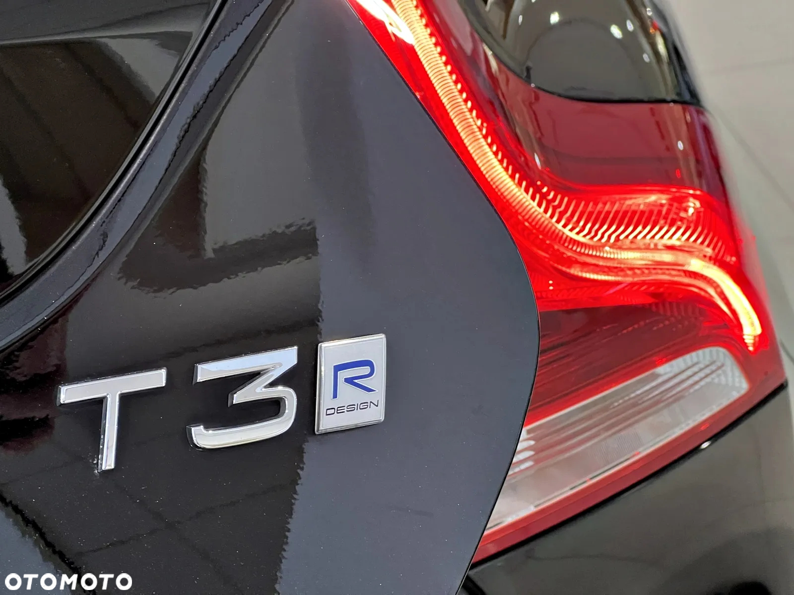 Volvo V40 T3 Geartronic RDesign - 22