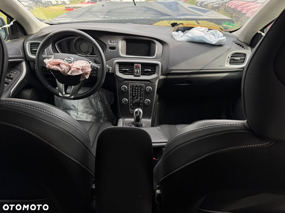 Volvo V40 T2 Geartronic Inscription - 18