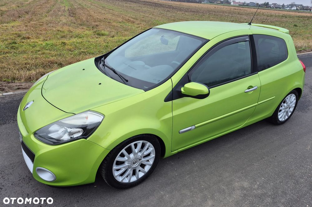 Renault Clio - 1