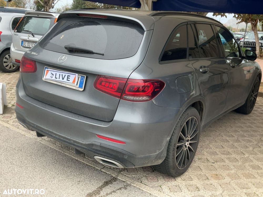Mercedes-Benz GLC 300 d 4MATIC 9G-TRONIC AMG Line - 3