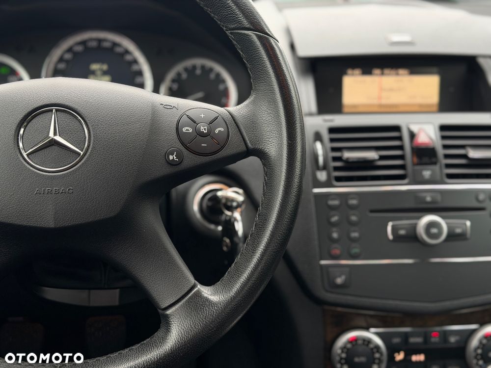 Mercedes-Benz Klasa C 180 Kompressor Avantgarde - 16