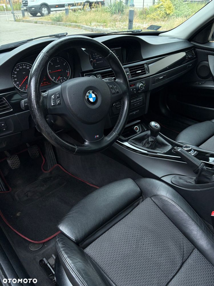 BMW Seria 3 320d Efficient Dynamics - 14